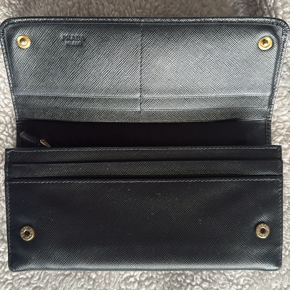 Prada Black Leather Wallet with Bow Detail - Picture 2 of 12
